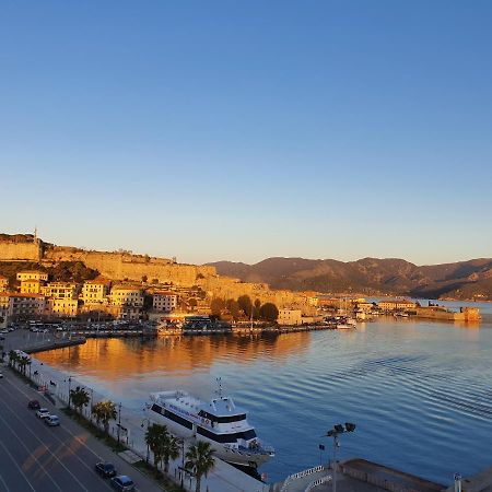 Loft Vista Mare Elba Apartment Portoferraio Ngoại thất bức ảnh