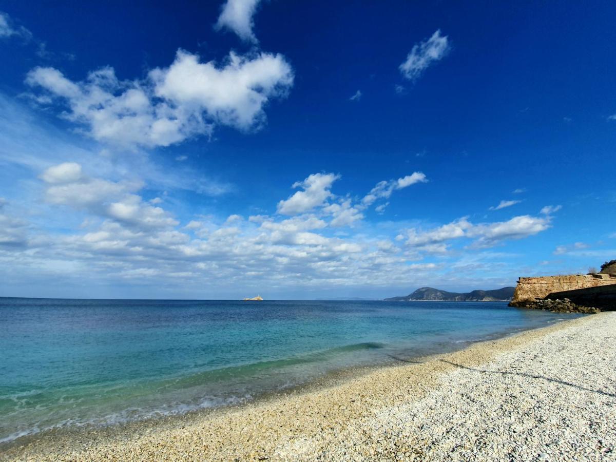 Loft Vista Mare Elba Apartment Portoferraio Ngoại thất bức ảnh
